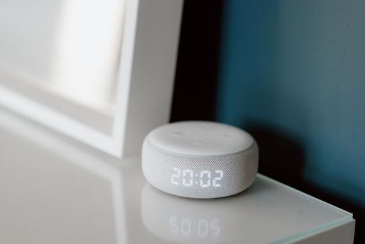 2024's Top Smart Home Trends: Subscription Services and AI Enhancements Lead the Way